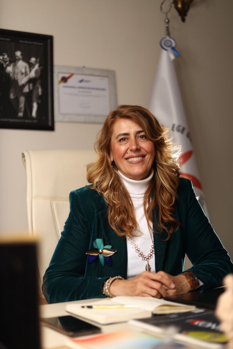 Prof. Dr. Alev Fatoş Parsa